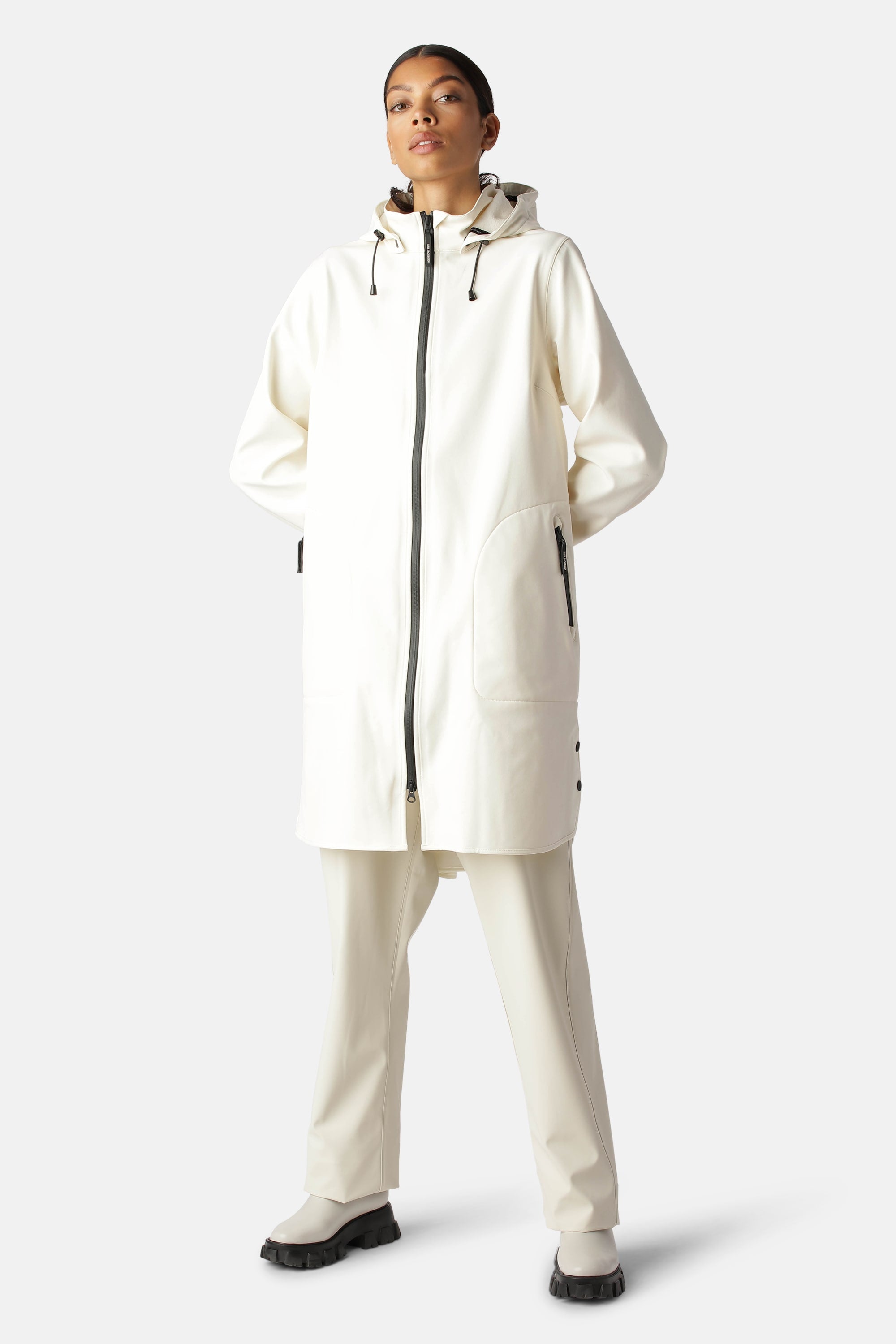 Impermeable Softshell Corte A - White Sugar